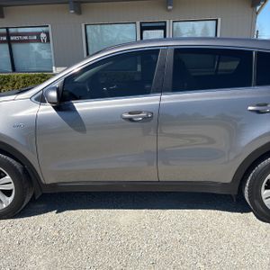 KIA SPORTAGE LX - 4