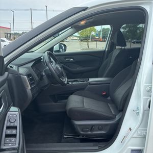 2025 Nissan ROGUE SV 缩略图 31