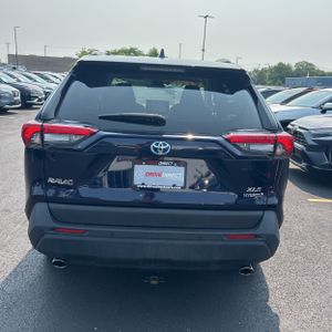 2023 Toyota RAV4 HYBRID XLE PREMIUM — фото 7
