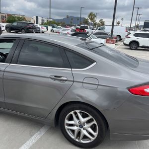 FORD FUSION SE - 6