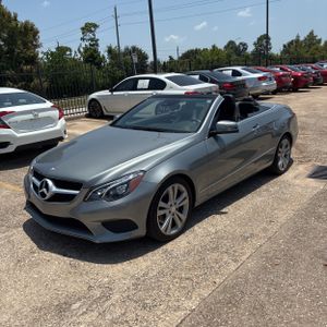 صورة 1 لـ 2015 Mercedes-BENZ E-CLASS