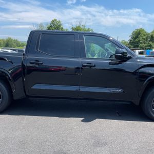 2022 Toyota TUNDRA PLATINUM — миниатюра 11