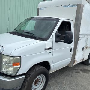 FORD E-350 CUTAWAY - 2