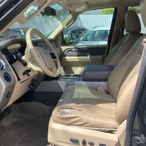 صورة 30 لـ 2012 FORD EXPEDITION XLT
