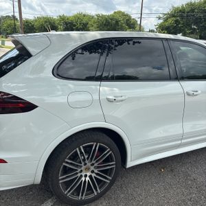 PORSCHE CAYENNE GTS - 9