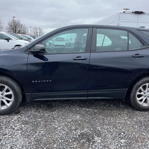 CHEVROLET EQUINOX LS - 4