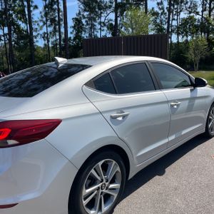 HYUNDAI ELANTRA LIMITED - 9
