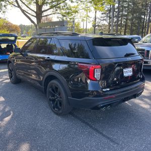 FORD EXPLORER ST - 4