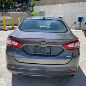 FORD FUSION SE - 7