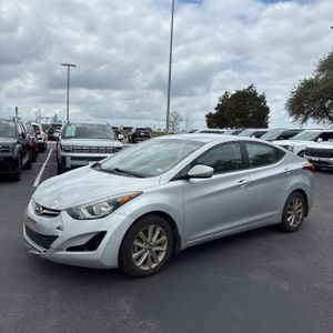 HYUNDAI ELANTRA SE - 1