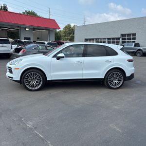 صورة 3 لـ 2023 Porsche CAYENNE S PLATINUM EDITION