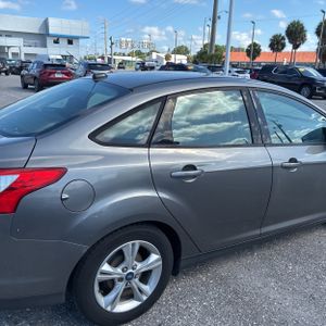 FORD FOCUS SE - 9