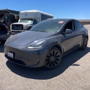 TESLA MODEL Y LONG RANGE - 1