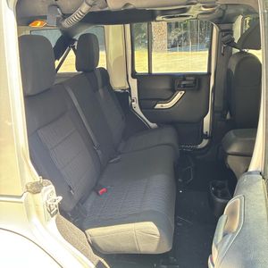 2011 JEEP WRANGLER UNLIMITED SAHARA 照片 35