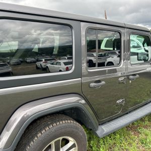2018 JEEP WRANGLER UNLIMITED SAHARA — фото 9