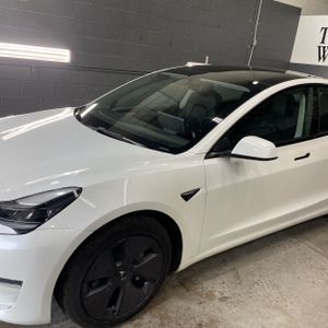TESLA MODEL 3 BASE - 2