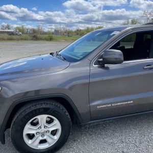 JEEP GRAND CHEROKEE LAREDO - 2