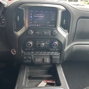 2020 Chevrolet SILVERADO 2500HD LTZ 缩略图 38