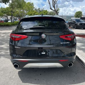 صورة 7 لـ 2021 ALFA Romeo STELVIO SPRINT