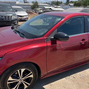 2021 Nissan SENTRA SR photo 2