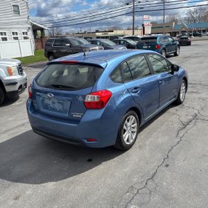 SUBARU IMPREZA 2.0I PREMIUM - 8