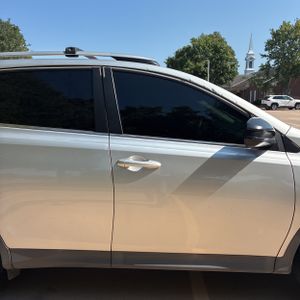 2013 Toyota RAV4 LE 照片 11