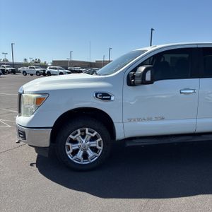 صورة 2 لـ 2017 Nissan TITAN XD SV DIESEL