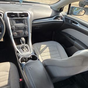 صورة مصغرة 36 لـ 2016 FORD FUSION S