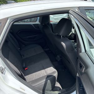 صورة مصغرة 33 لـ 2013 FORD FIESTA SE