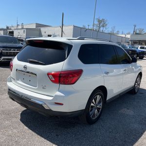 NISSAN PATHFINDER SV - 8