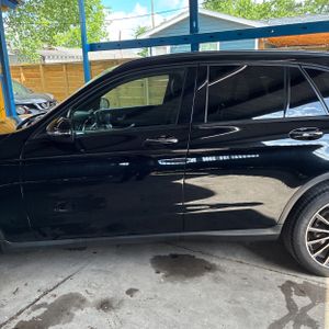 MERCEDES-BENZ GLC - 4