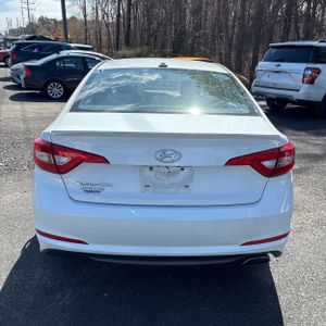 HYUNDAI SONATA SE - 7