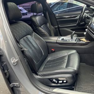 2022 BMW 740 I 照片 32