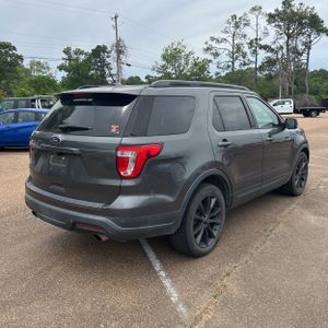FORD EXPLORER XLT - 8