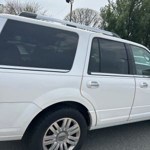 LINCOLN NAVIGATOR BASE - 9