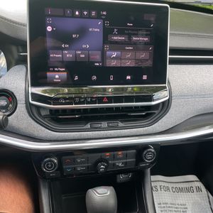 صورة مصغرة 34 لـ 2024 JEEP COMPASS SPORT