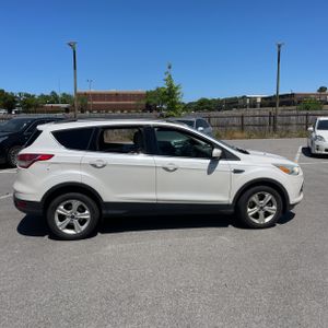 FORD ESCAPE SE - 10
