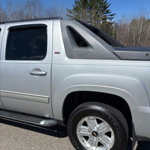CHEVROLET AVALANCHE LT - 6