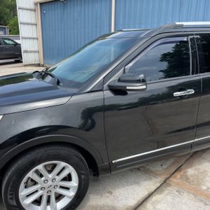 FORD EXPLORER XLT - 2