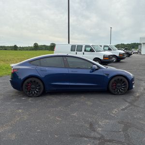 TESLA MODEL 3 PERFORMANCE - 10