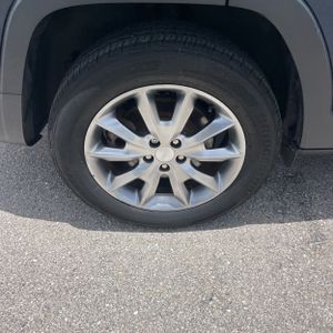 صورة مصغرة 18 لـ 2018 JEEP CHEROKEE LIMITED