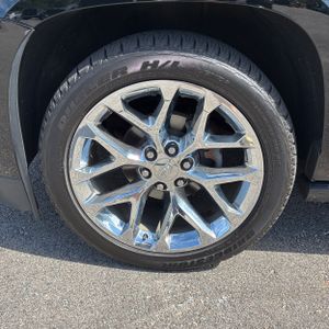 2018 Cadillac ESCALADE ESV PREMIUM LUXURY — фото 13