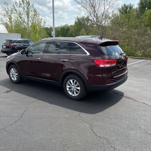 KIA SORENTO LX V6 - 5