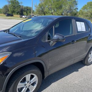 CHEVROLET TRAX LS - 2