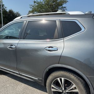 صورة 6 لـ 2017 Nissan ROGUE SL