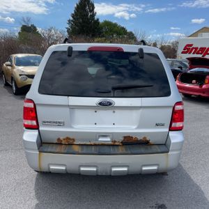 FORD ESCAPE XLT - 7