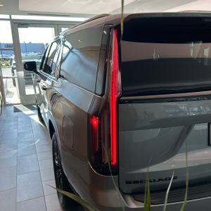 CADILLAC ESCALADE-V ESV BASE - 4