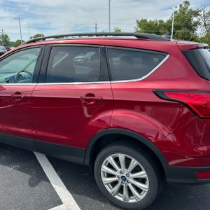 صورة 6 لـ 2019 FORD ESCAPE SEL