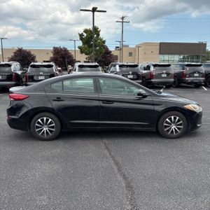 صورة 10 لـ 2018 Hyundai ELANTRA SE