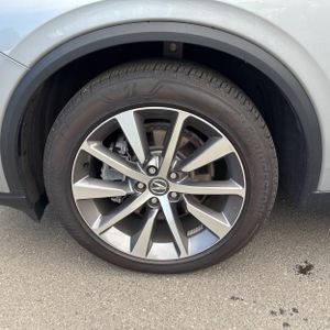صورة 17 لـ 2025 Acura MDX SH-AWD W/TECH